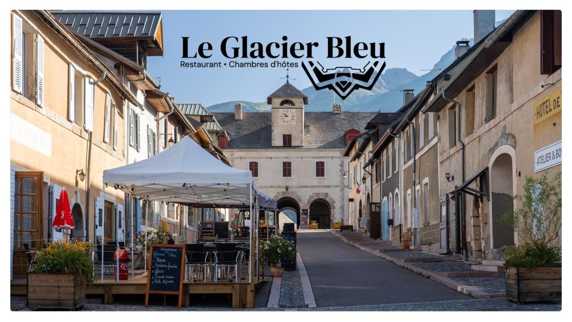 Auberge Le Glacier Bleu Mont-Dauphin Zewnętrze zdjęcie