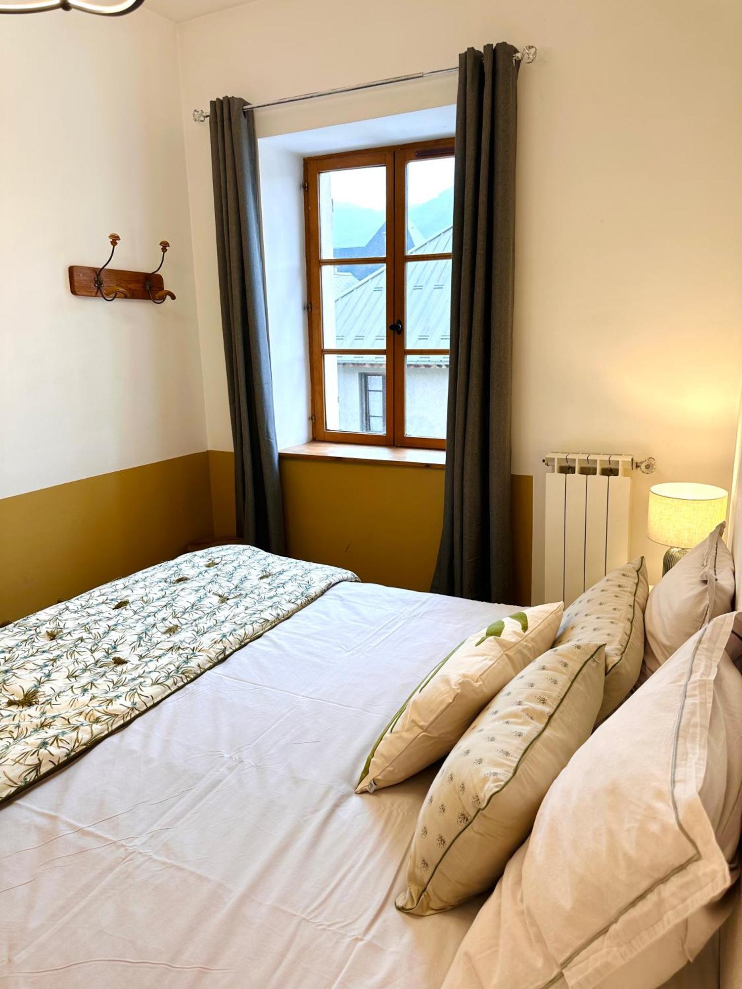 Auberge Le Glacier Bleu Mont-Dauphin Pokój zdjęcie